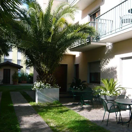 Aparthotel Phoenix